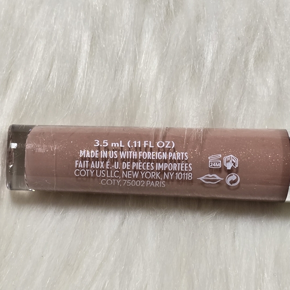 Covergirl Melting Pout Vinyl Wow 200 Nudest Dream Liquid Lip - Picture 4 of 6